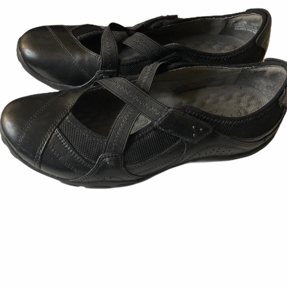 Woman leather shoes size 6 - Picture 8 of 8